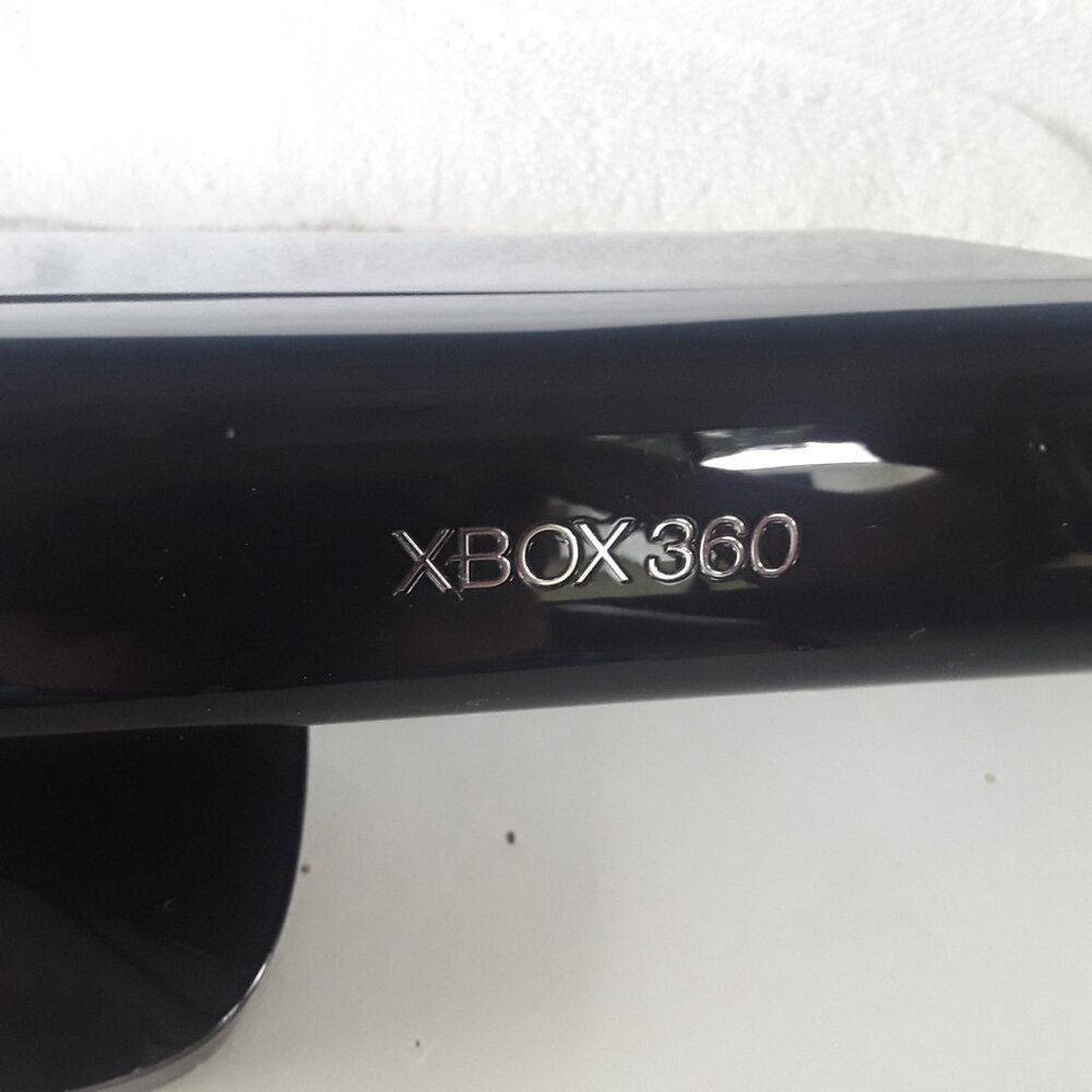 Xbox 360 Kinect - Picture 2 of 7